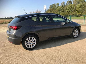 Vauxhall Astra thumbnail