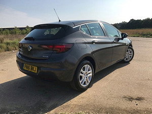 Vauxhall Astra thumbnail