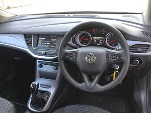 Vauxhall Astra thumbnail