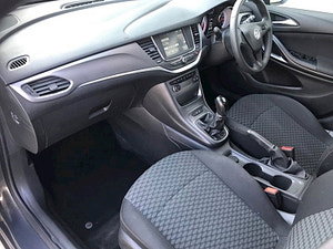 Vauxhall Astra thumbnail