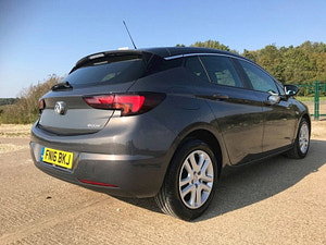 Vauxhall Astra thumbnail