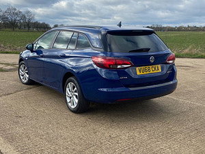 Vauxhall Astra thumbnail