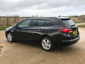 Vauxhall Astra thumbnail