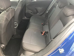 Vauxhall Astra thumbnail