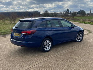 Vauxhall Astra thumbnail