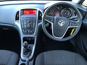 Vauxhall Astra thumbnail