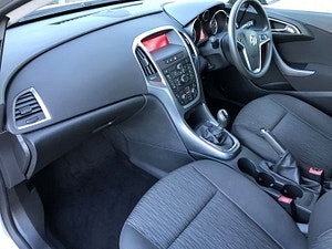 Vauxhall Astra thumbnail