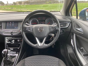 Vauxhall Astra thumbnail