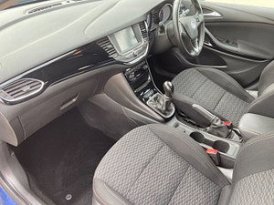 Vauxhall Astra thumbnail