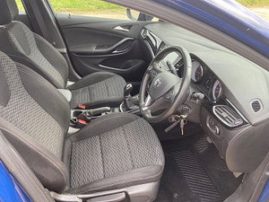 Vauxhall Astra thumbnail
