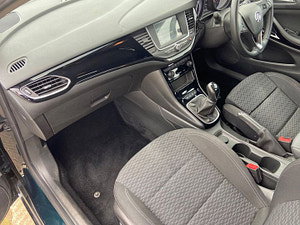 Vauxhall Astra thumbnail