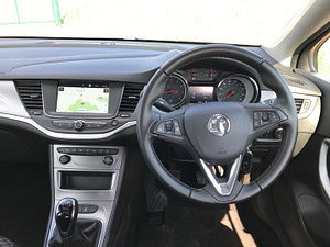 Vauxhall Astra thumbnail