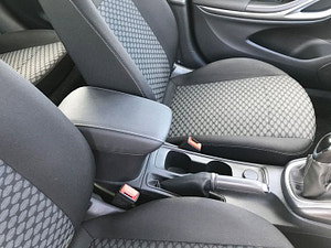 Vauxhall Astra thumbnail