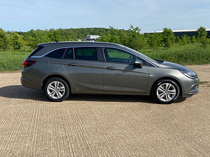 Vauxhall Astra thumbnail