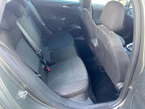 Vauxhall Astra thumbnail