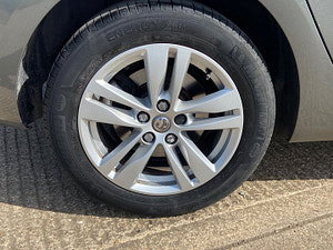 Vauxhall Astra thumbnail