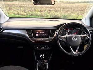 Vauxhall Crossland X thumbnail