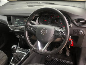 Vauxhall Crossland X thumbnail