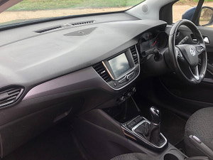 Vauxhall Crossland X thumbnail