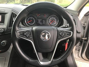Vauxhall Insignia thumbnail
