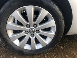 Vauxhall Zafira Tourer thumbnail