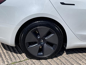 Tesla Model 3 thumbnail