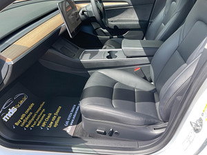 Tesla Model 3 thumbnail