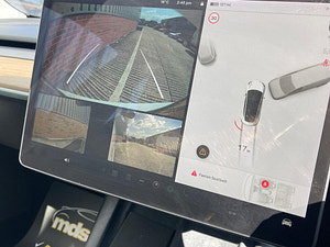Tesla Model 3 thumbnail