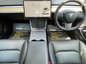 Tesla Model 3 thumbnail