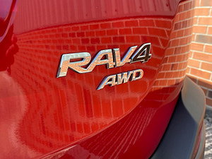 Toyota RAV4 thumbnail