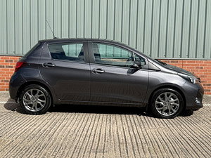 Toyota Yaris thumbnail