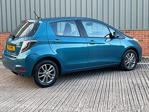 Toyota Yaris thumbnail