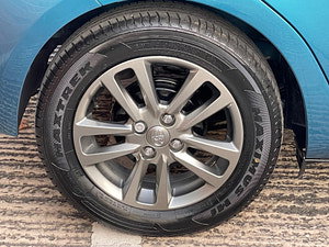 Toyota Yaris thumbnail