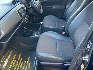 Toyota Yaris thumbnail