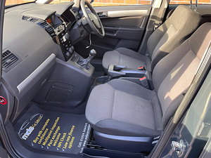 Vauxhall Zafira thumbnail