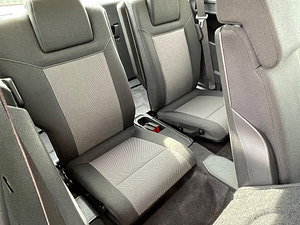 Vauxhall Zafira thumbnail
