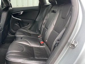 Volvo V40 thumbnail