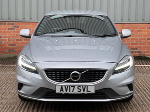 Volvo V40 thumbnail