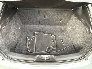 Volvo V40 thumbnail