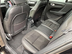 Volvo XC40 thumbnail