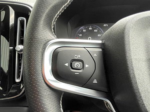 Volvo XC40 thumbnail
