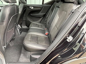 Volvo XC40 thumbnail
