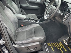 Volvo XC40 thumbnail