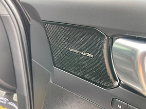 Volvo XC40 thumbnail