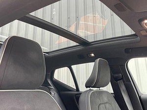 Volvo XC40 thumbnail