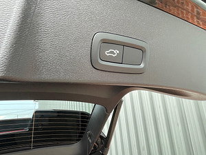 Volvo XC40 thumbnail