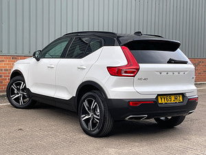 Volvo XC40 thumbnail