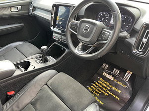 Volvo XC40 thumbnail
