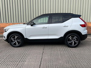 Volvo XC40 thumbnail