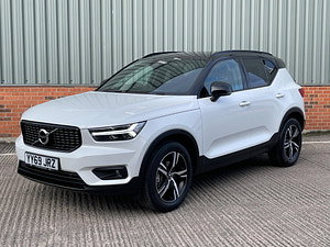 Volvo XC40 thumbnail